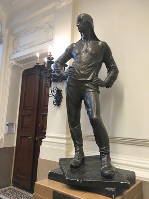 Anderlecht : statue de Constantin Meunier à l'hôtel de ville