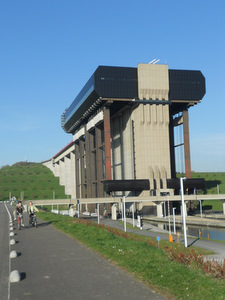 Ascenseur de Strépy Thieu