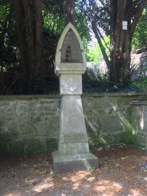 A pied de Dinant à Foy-Notre-Dame