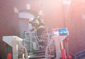 incendie de maison avec sauvetage de victimes