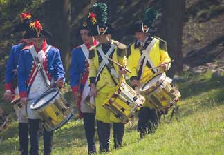 Le bataillon des canaris et ses invités du folklore namurois