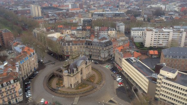 Excursion à Lille : la Porte de Paris vue du beffroi