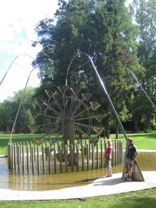 Jeux d'eau dans le parc du château de Nismes